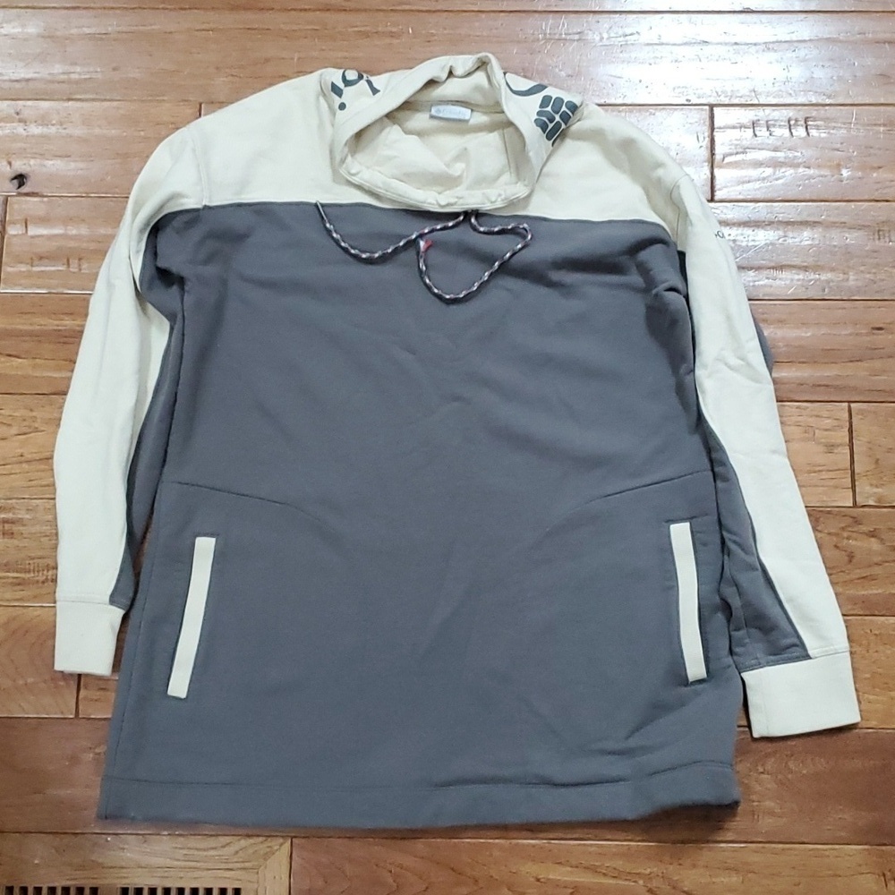 Columbia Lodge funnel tunic sweater